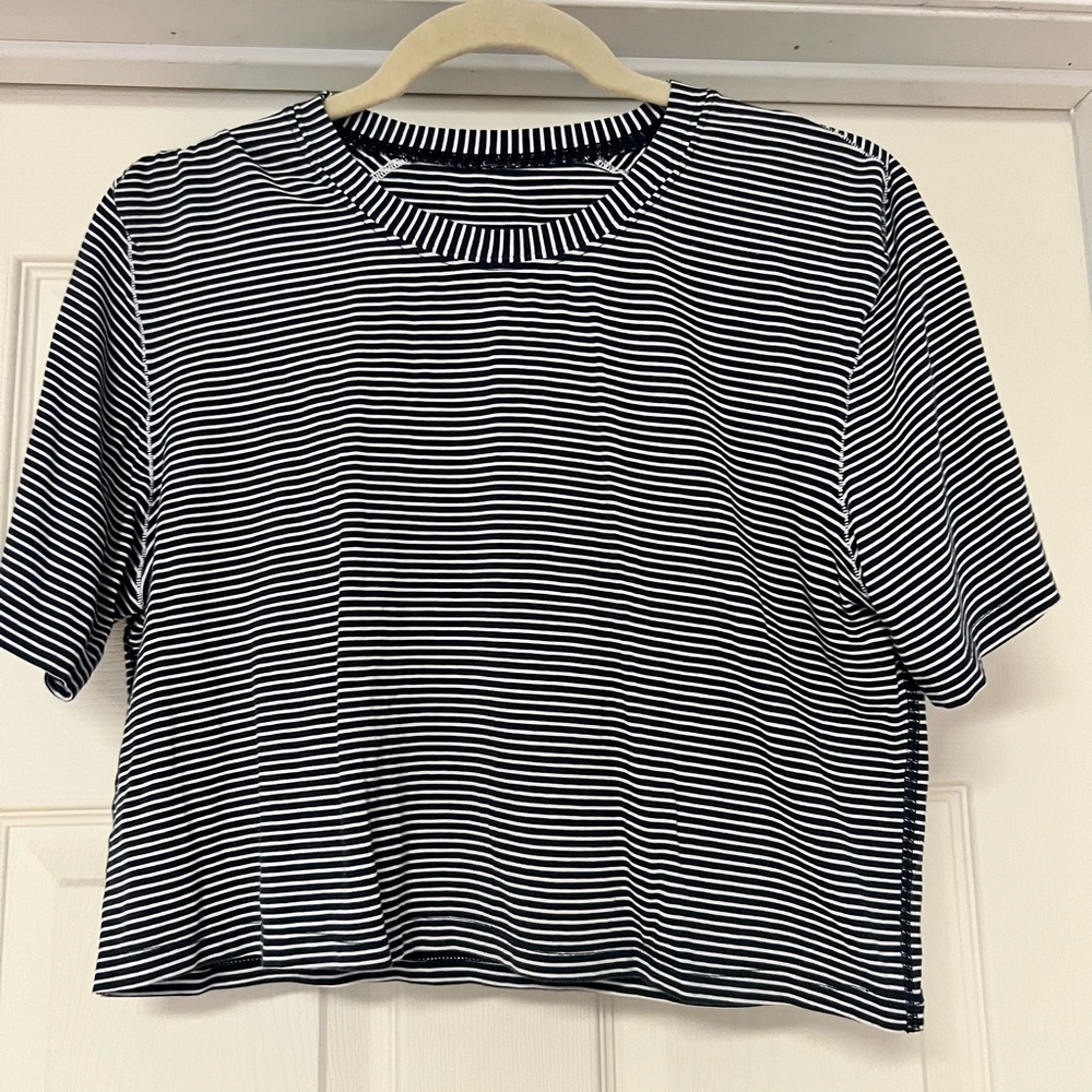 Lululemon Love Crop Tee
